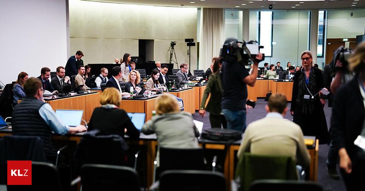 Kosmos Die Jury - True Crime Spiel Für 2-5 Spieler Ab 14 Jahren